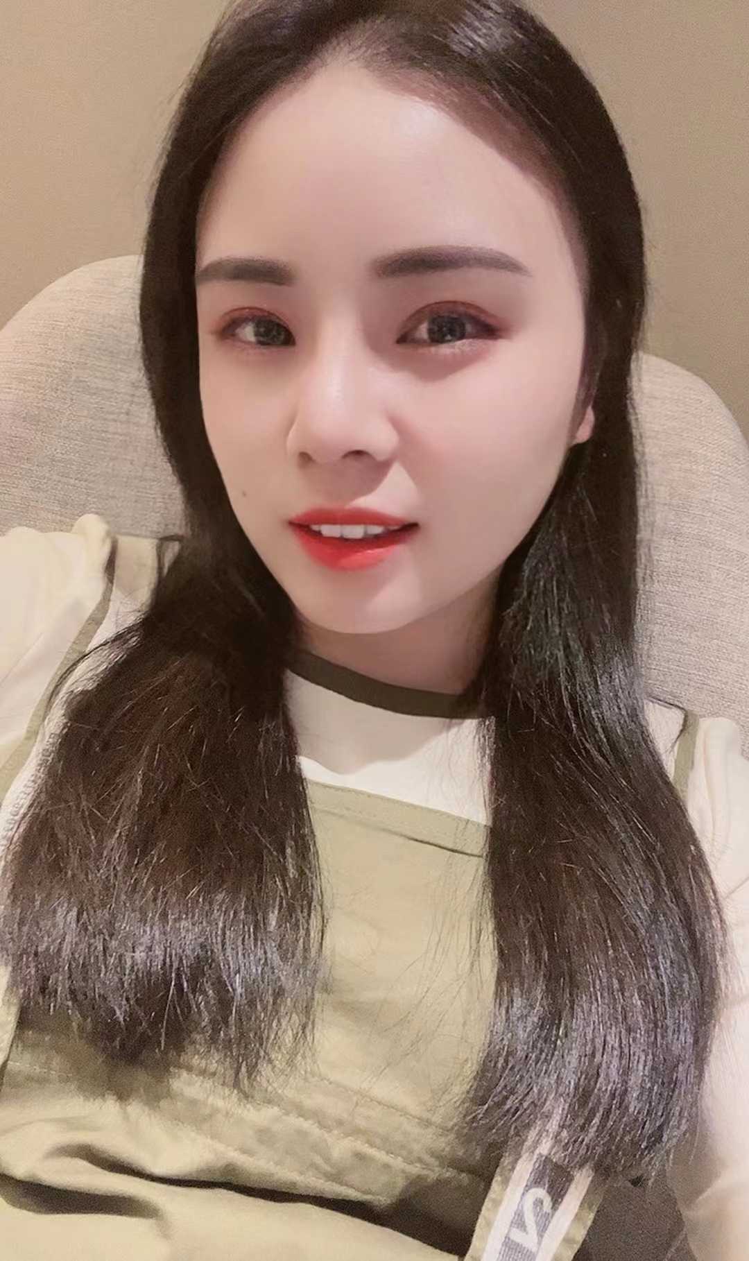 南山漂亮的兼职可乐妹妹