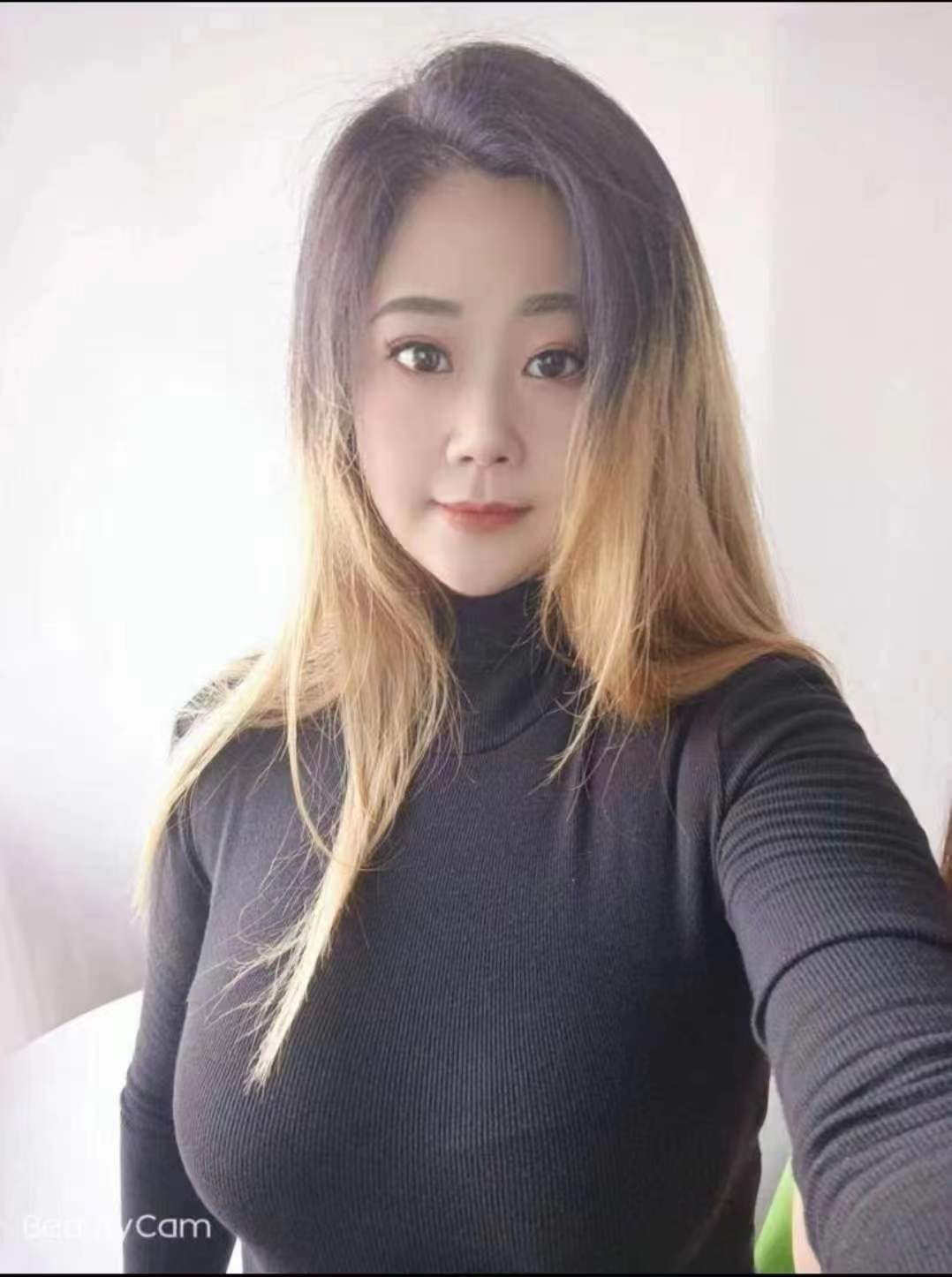 KH真实一绝，丰满胸大