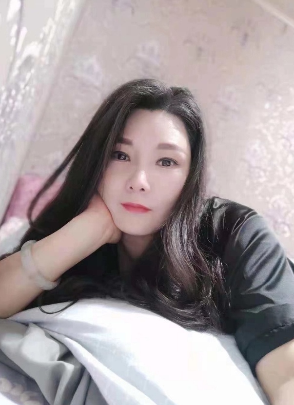 保养还不错的小少妇