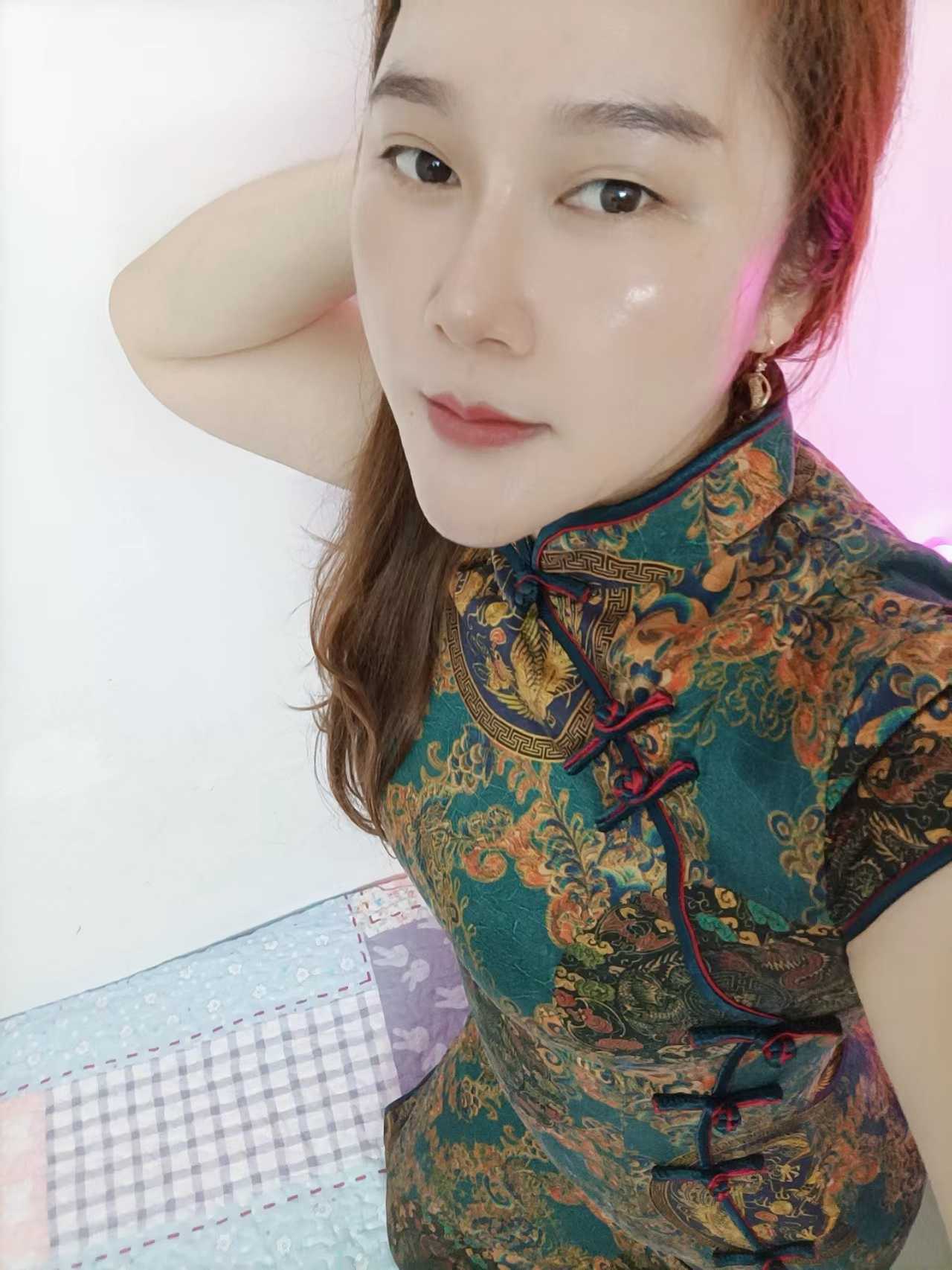 体验下来很舒服，后入很爽