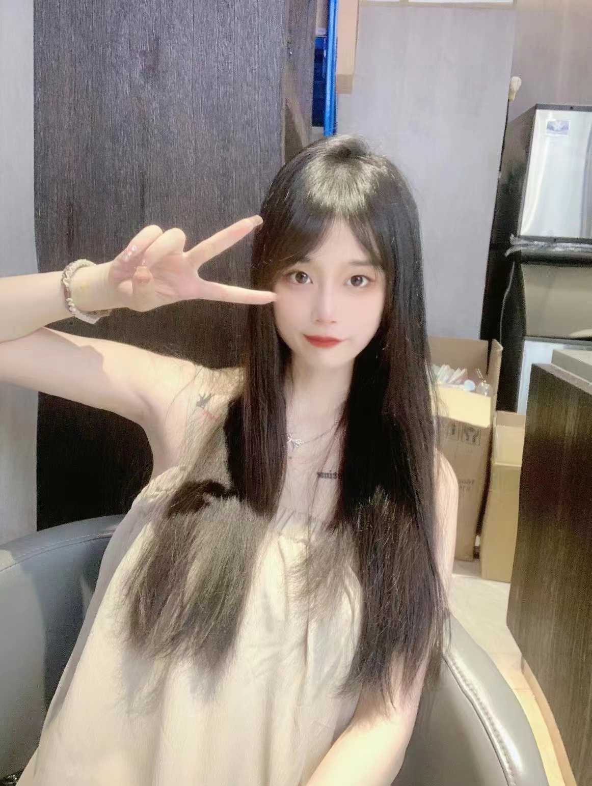 清纯甜美的小姐姐颜控的看过来